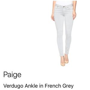 Paige verdugo ankle skinny Jean. Color: gray